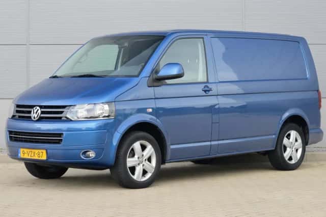 Volkswagen Transporter (2012) thumbnail 1