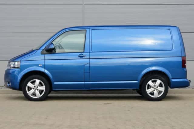 Volkswagen Transporter (2012) thumbnail 2