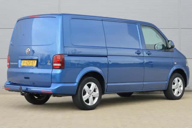 Volkswagen Transporter (2012) thumbnail 4