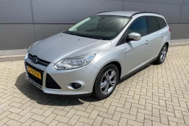 Ford Focus (2013) thumbnail 1