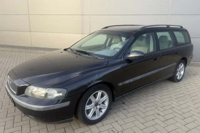 Volvo V70 (2002) thumbnail 1