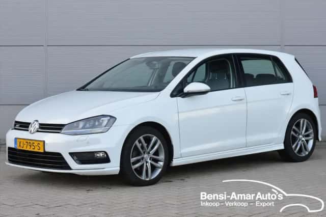Volkswagen Golf (2016) thumbnail 1