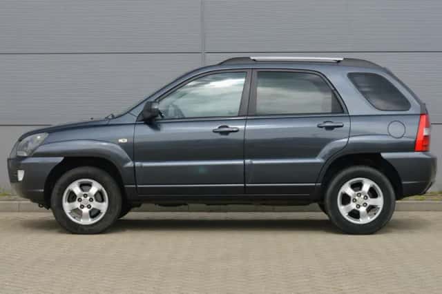 Kia Sportage (2007) thumbnail 2