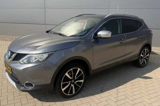 Nissan Qashqai (2015) thumbnail 1
