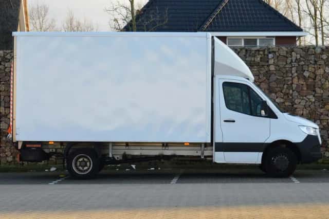 Mercedes-Benz Sprinter (2021) thumbnail 5