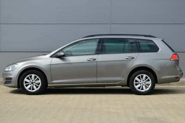 Volkswagen Golf (2014) thumbnail 2