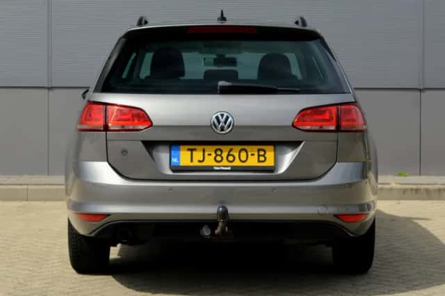 Volkswagen Golf (2014) thumbnail 3