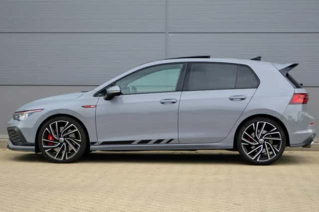 Volkswagen Golf (2021) thumbnail 2