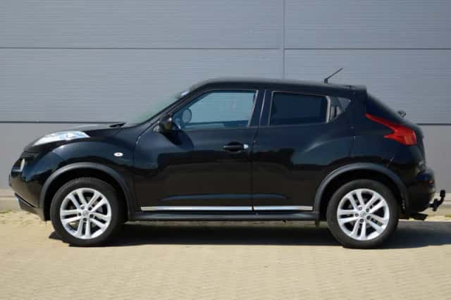 Nissan Juke (2011) thumbnail 4