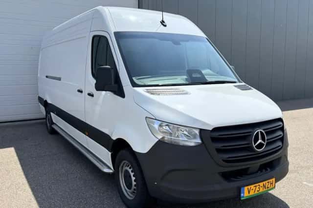Mercedes-Benz Sprinter (2024) thumbnail 5