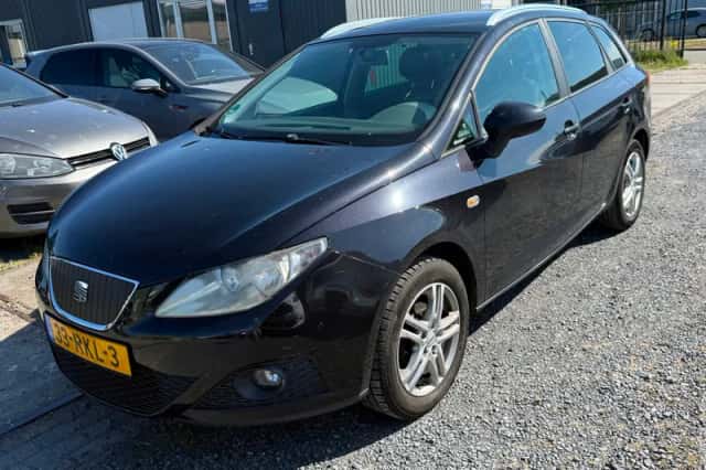 SEAT Ibiza (2011) thumbnail 1