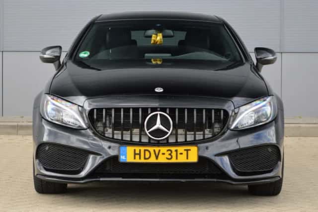 Mercedes-Benz C-Klasse (2018) thumbnail 2