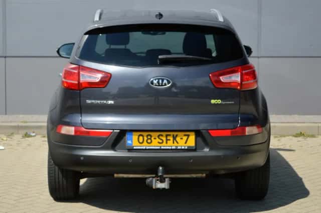 Kia Sportage (2011) thumbnail 4