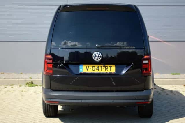 Volkswagen Caddy (2016) thumbnail 3