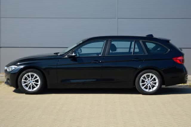 BMW 3-Serie (2018) thumbnail 2