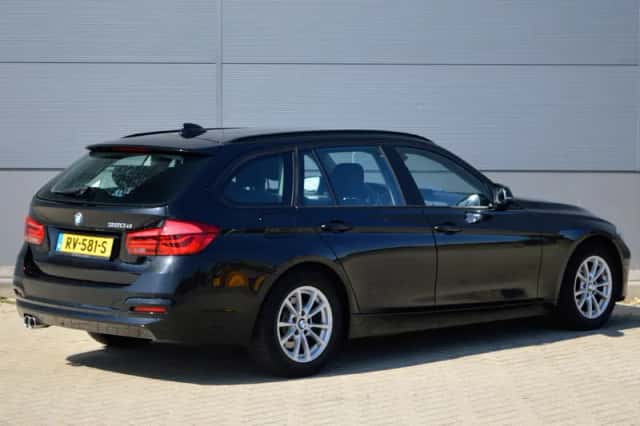 BMW 3-Serie (2018) thumbnail 4