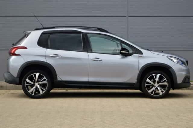 Peugeot 2008 (2016) thumbnail 6