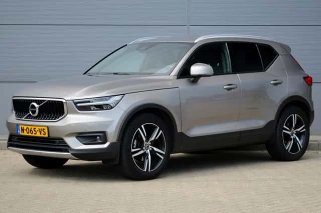 Volvo XC40 (2021) thumbnail 1