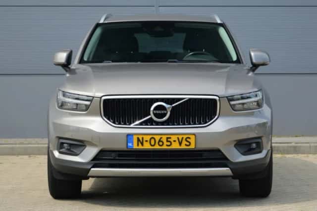 Volvo XC40 (2021) thumbnail 6