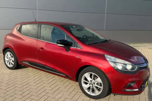 Renault Clio (2016) thumbnail 3