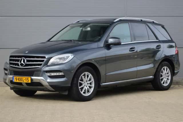 Mercedes-Benz M-Klasse (2012) thumbnail 1