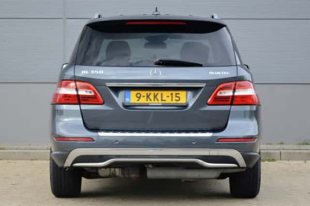 Mercedes-Benz M-Klasse (2012) thumbnail 3