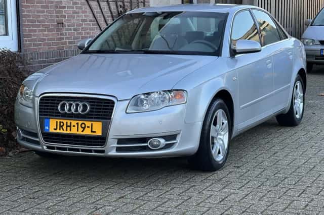 Audi A4 (2005) thumbnail 1