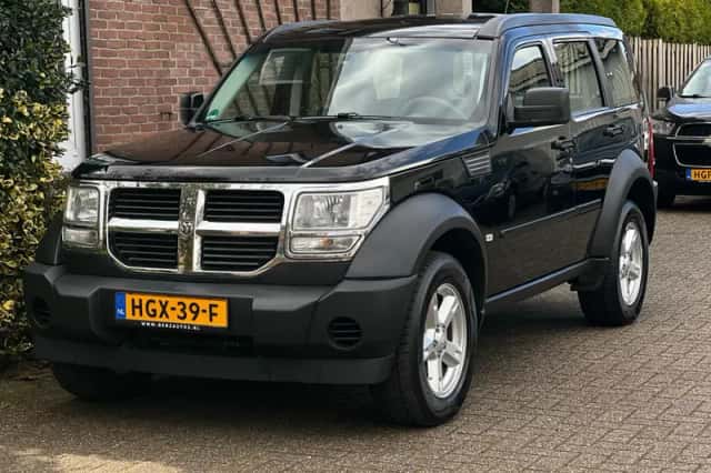 Dodge Nitro (2008) thumbnail 1