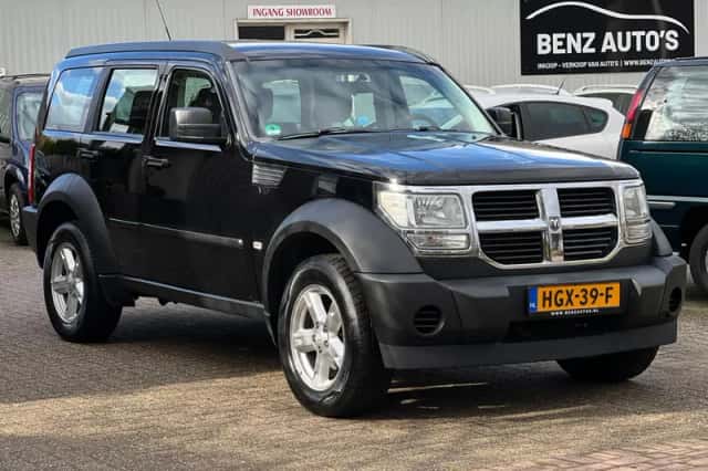 Dodge Nitro (2008) thumbnail 2