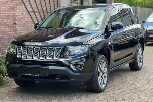 Jeep Compass (2016) thumbnail 1
