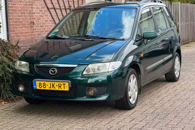 Mazda Premacy (2002) thumbnail 1