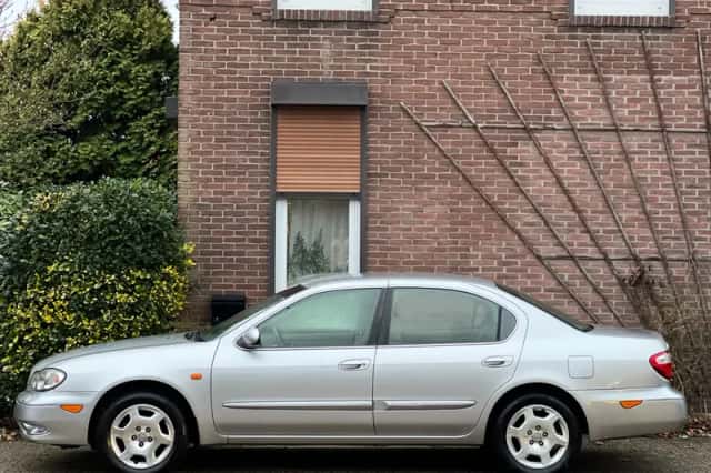Nissan Maxima QX (2004) thumbnail 3
