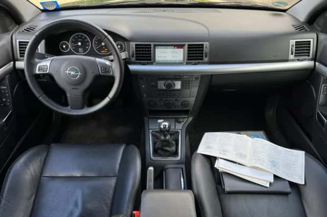 Opel SIGNUM (2004) thumbnail 5