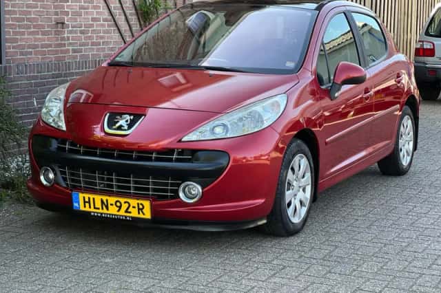 Peugeot 207 (2009) thumbnail 1