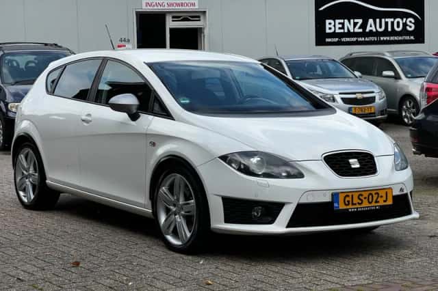 SEAT Leon (2009) thumbnail 2