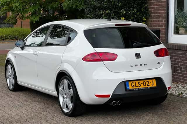 SEAT Leon (2009) thumbnail 5