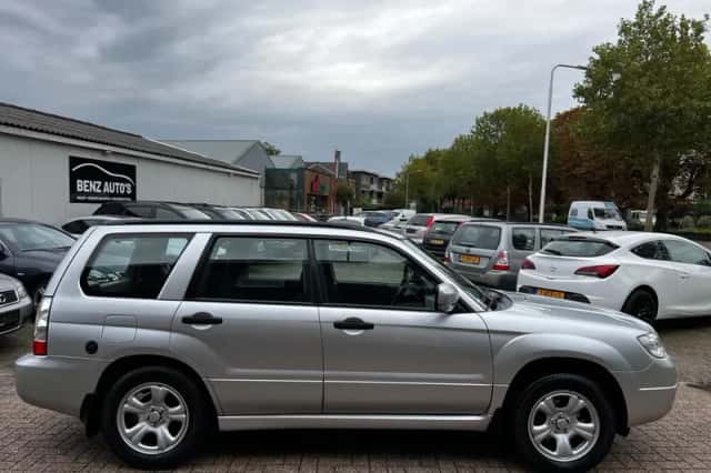 Subaru Forester (2007) thumbnail 4