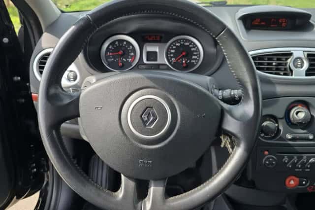 Renault Clio (2007) thumbnail 6