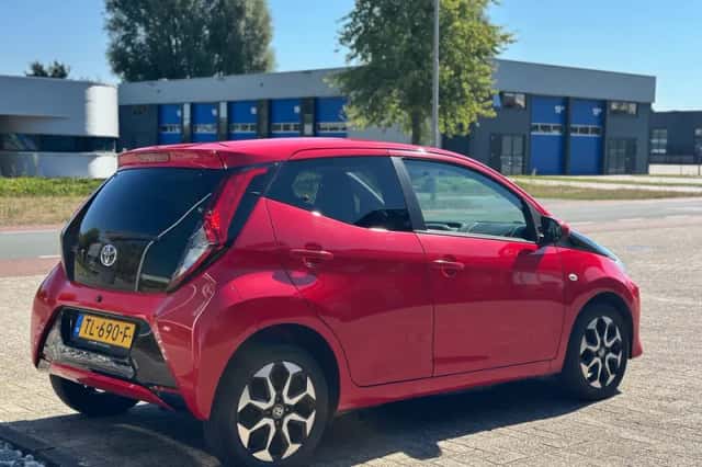 Toyota Aygo (2018) thumbnail 2