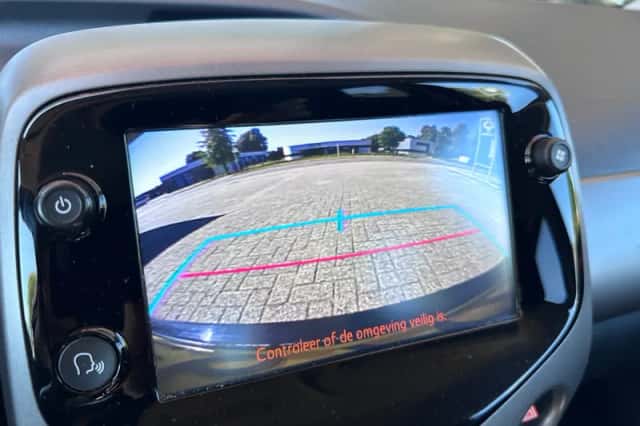 Toyota Aygo (2018) thumbnail 5