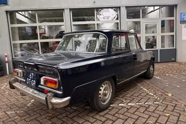 Alfa Romeo Giulia (1973) thumbnail 3