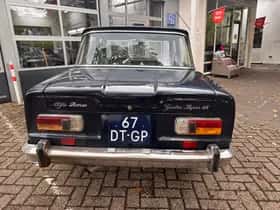 Alfa Romeo Giulia (1973) thumbnail 4