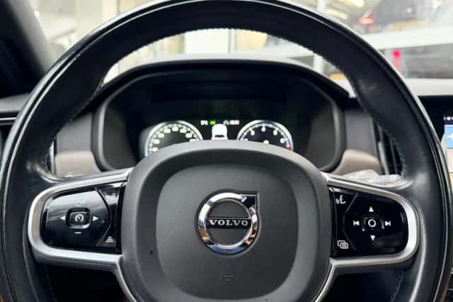 Volvo V90 (2018) thumbnail 11