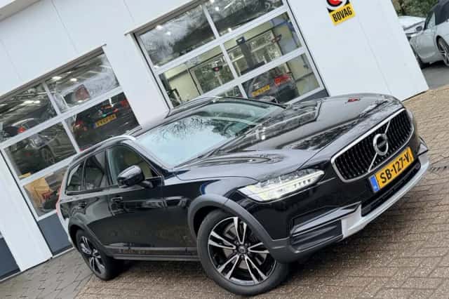 Volvo V90 (2018) thumbnail 16