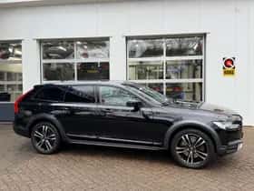 Volvo V90 (2018) thumbnail 4