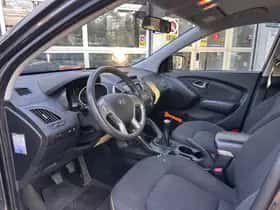 Hyundai ix35 (2011) thumbnail 2