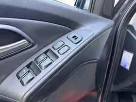Hyundai ix35 (2011) thumbnail 11