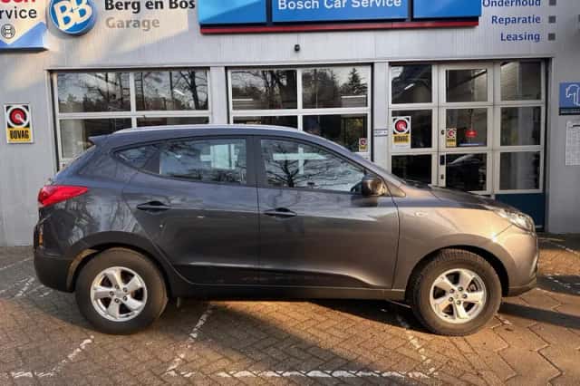 Hyundai ix35 (2011) thumbnail 12