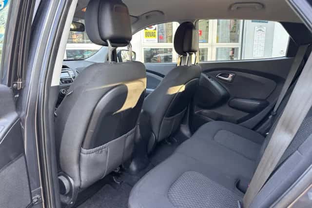 Hyundai ix35 (2011) thumbnail 7