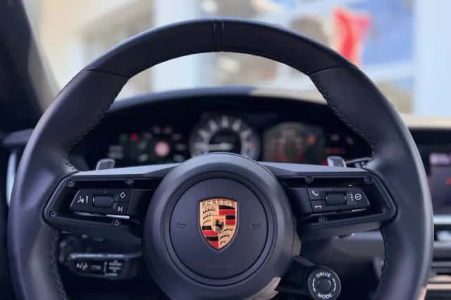 Porsche 911 (2024) thumbnail 36